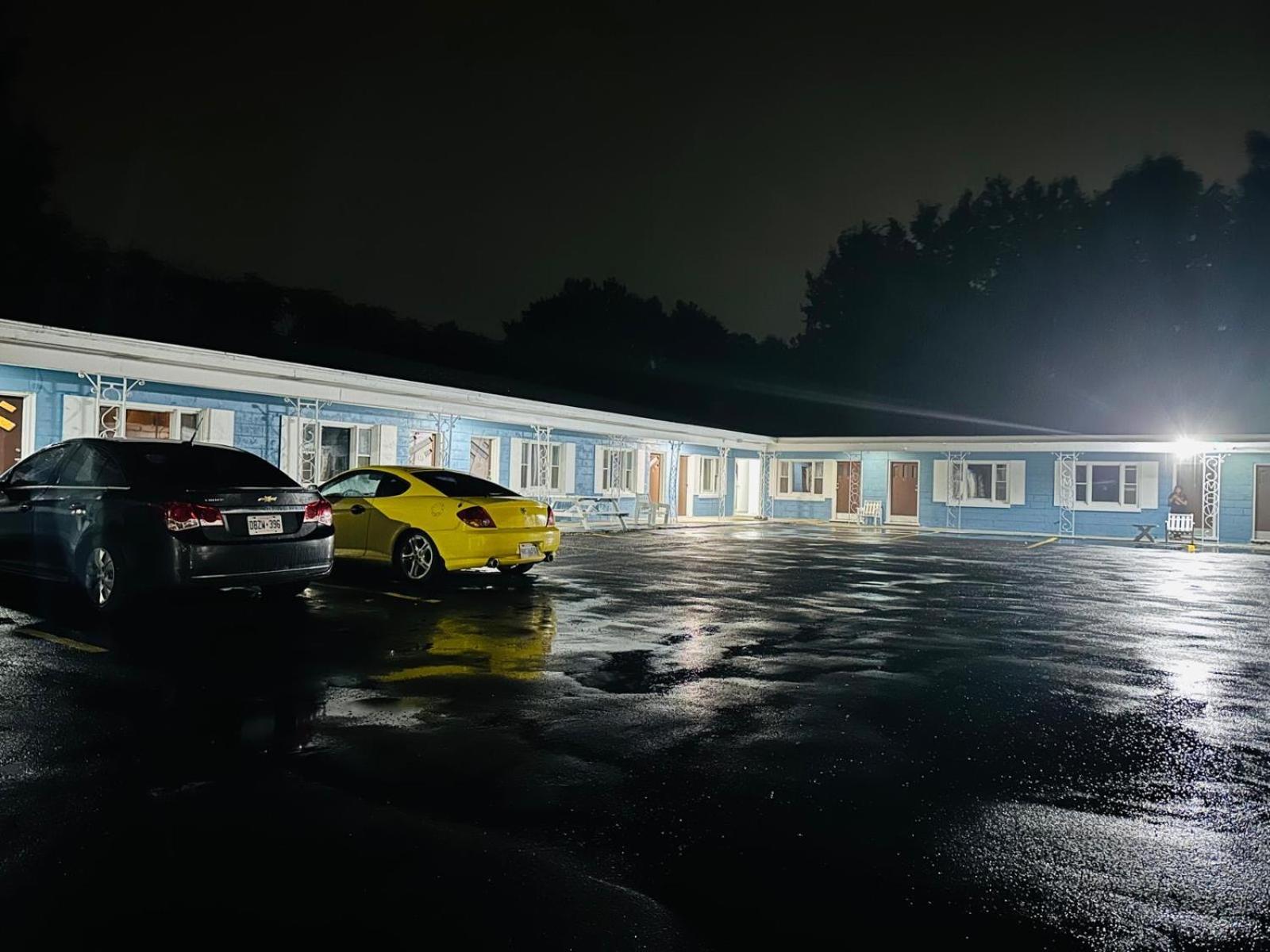 Stiles Motel Hill View วู้ดสต็อค ภายนอก รูปภาพ